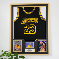 Cadre encastré noir pour maillot de sport en gros, avec passe-partout noir et plaque nominative à 3 emplacements, pour objets de collection sportifs, MOQ flexible, direct usine