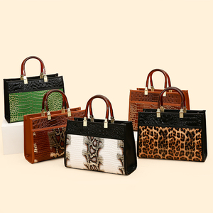 Nouveau Sac à Main <span class=keywords><strong>Femme</strong></span> en Cuir Façon Croco, Grand Sac Fourre-Tout à Bandoulière pour <span class=keywords><strong>Femme</strong></span>, Idéal pour le Quotidien - Product Image 6