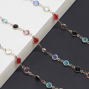 <span class=keywords><strong>Porte</strong></span>-<span class=keywords><strong>lunettes</strong></span> en perles de cristal colorées, chaîne de <span class=keywords><strong>lunettes</strong></span> de mode pour femmes, accessoires pour les yeux, lanière de masquage, lanières, cordon de <span class=keywords><strong>lunettes</strong></span> de soleil - Product Image 3