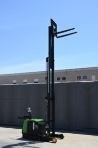 2t 2.5m-5m Điện đạt Stacker với nền tảng ELES-20RE với AC động cơ EPS <span class=keywords><strong>Curtis</strong></span> điều khiển - Product Image 2