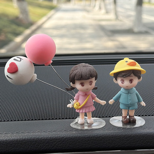 Vente en gros d'accessoires <span class=keywords><strong>de</strong></span> voiture et d'ornements décoratifs mignons et tendance pour couples - Product Image 2