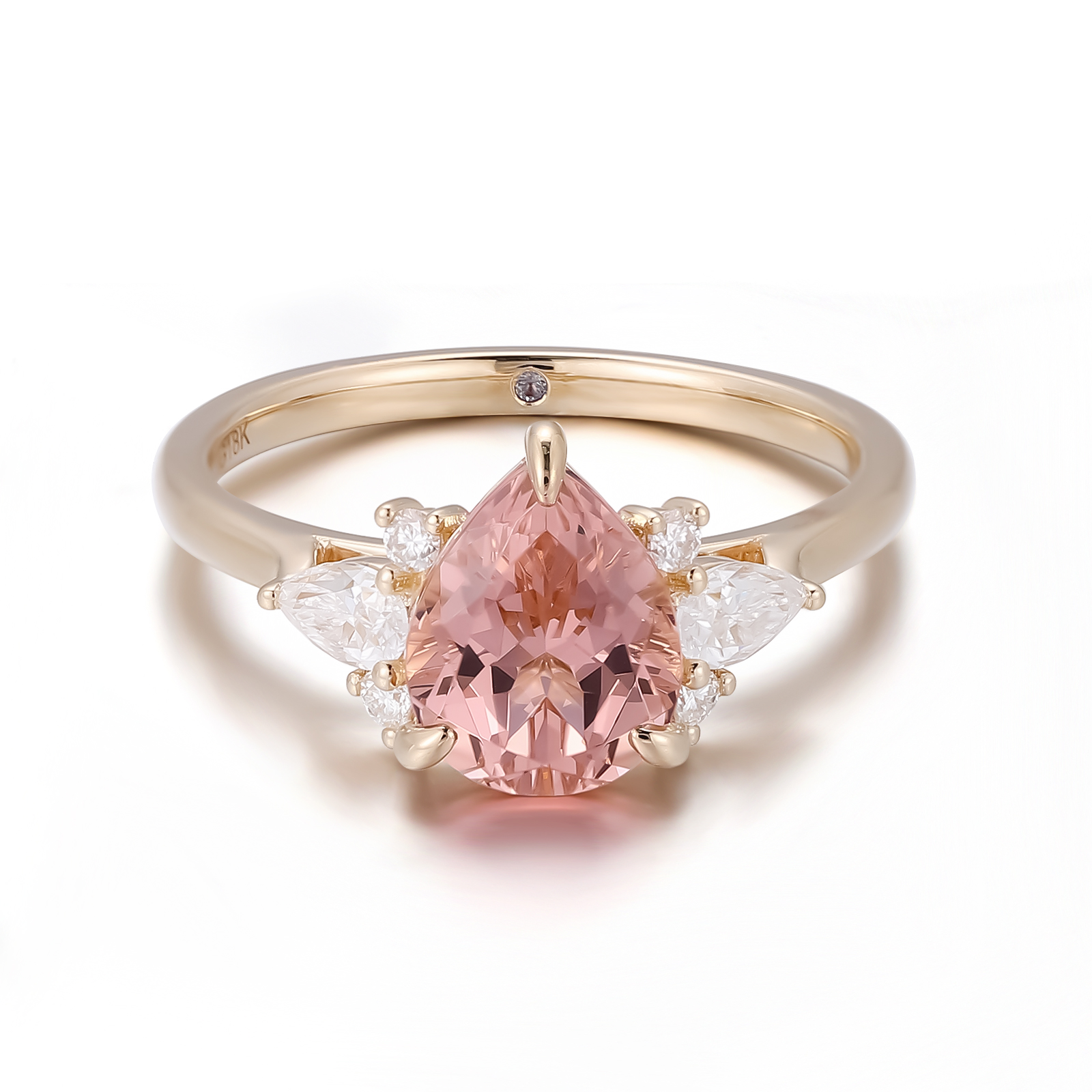 แหวนหินสังเคราะห์ชุบทองคำ 925 สีเหลือง