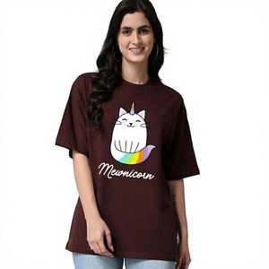 Camiseta Premium para Mujer con Estampado Gráfico, Manga Corta, Informal, a la Moda, con Diseño Personalizado, Colores, Tallas, Impresión de Logotipo, OEM, ODM - Product Image 1
