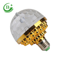 Meilleure Vente Ampoule LED E27 3W Multicolore Rotative Effet Disco Boule Magique Scène