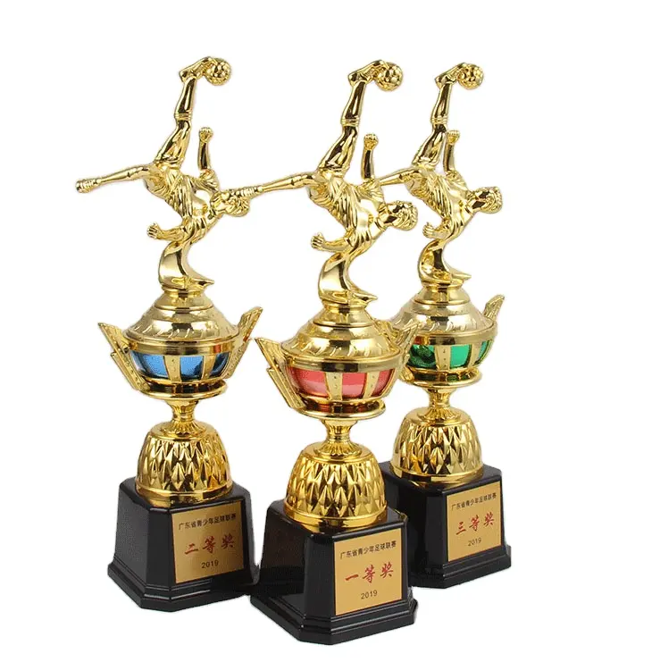 2023 Wereld Nieuwe Trofee Groothandel Custom Voetbal Trofee Metalen Voetbalracing Kampioenschap Karate Judo Taekwondo Trofee Cup