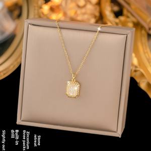 สร้อยคอจี้ประณีตระดับไฮเอนด์พร้อมสายโซ่สำหรับผู้หญิงที่ไม่ซีดจางอเนกประสงค์เสื้อสเวตเตอร์คนดังทางอินเทอร์เน็ตกำลังไฟ - Product Image 1