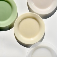Koreanisches Tafelgeschirr mit individuellem Logo: Milchglas-Teller, passende Kaffee- und Kuchenteller, Opal-Jade-Glasteller und -Schalen
