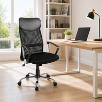 Chaise de bureau exécutive à dossier haut au design contemporain en tissu maillé noir avec base en métal chromé