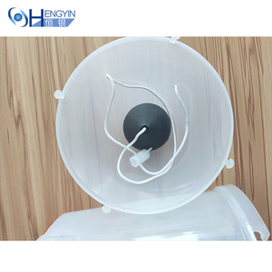 Mangeoire automatique de haute qualité pour porcs, 8L, avec godet doseur transparent en PP pour ligne d'alimentation en cage de mise bas - Product Image 6