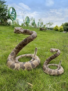 Statua di serpente a sonagli cinese fatta a mano che simula il modello di rettile di pitone selvatico per la decorazione della casa o il regalo di natale - Product Image 2