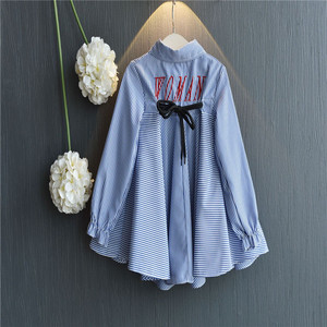 Vêtements de boutique pour enfants en gros, chemises en coton avec logo personnalisé pour enfants, provenant d'une usine chinoise - Product Image 3