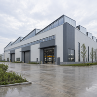 Entrepôt à structure en acier à toit en arche, atelier industriel préfabriqué, construction de bâtiment métallique à grande portée
