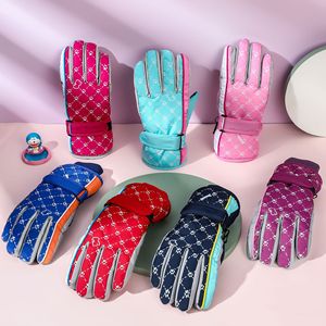 Gants de <span class=keywords><strong>ski</strong></span> d'hiver pour enfants épaissi coupe-vent PU pour le snowboard équitation voiture électrique Double verrouillage chaud gants résistants au froid - Product Image 3