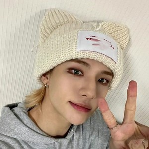 KPOP Chapeaux tricotés avec oreilles de lapin <span class=keywords><strong>MANIAC</strong></span> World Tour pour enfants errants Han Felix Bangchan Casquettes en laine chaudes Fans Fête d'anniversaire Cadeau de voyage - Product Image 5