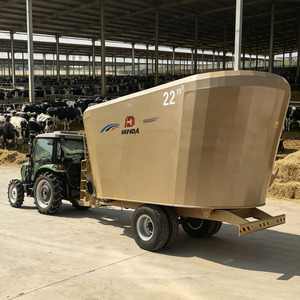 Chariot mélangeur TMR grande capacité, type traction, pour ferme laitière, bovins, ovins - Product Image 1