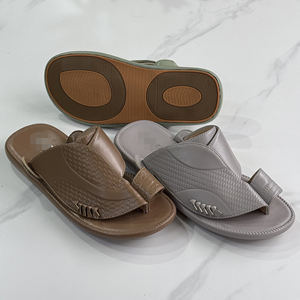 Sandales d'extérieur durables en PU pour hommes, à bout ouvert, semelle antidérapante, confortables, pour l'été, approvisionnement direct usine pour le marché d'Arabie Saoudite et des Émirats Arabes Unis - Product Image 3