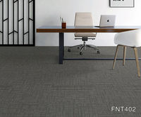 Dalles de moquette de bureau 100 % insonorisantes en nylon, 50*50 cm, style moderne, adaptées aux zones à fort trafic, avec support en PVC