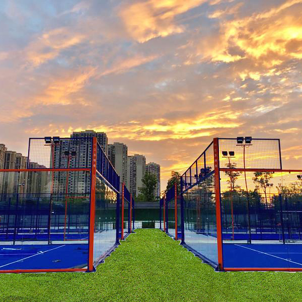 Pista de Pádel Fabricante de Pádel deportivo Canchas de tenis Equipo deportivo Alfombra de césped artificial Costo de la cancha