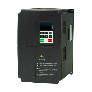 Variador de Frecuencia Variable (VFD) Trifásico Inteligente KUVO de 2.2KW, 4KW, 5.5KW, 7.5KW con MPPT, Entrada de 380V/220V para Motores - Product Image 1