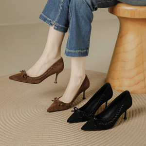 Chaussures simples pour femme à bout pointu et talon fin, en daim mat, style printemps, avec nœud papillon élégant, style noble - Product Image 3