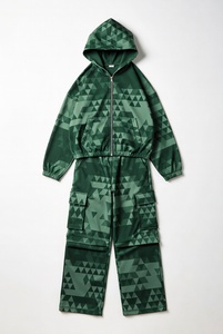 Survêtement de sport imprimé vert forêt de qualité supérieure, motif mosaïque triangulaire OEM, veste à capuche et pantalon cargo - Product Image 1
