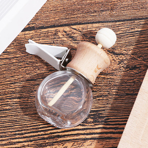 <span class=keywords><strong>10ml</strong></span> Leere Auto-Lufterfrischer-Duftflasche aus Glas mit Lüftungsclip - Product Image 4