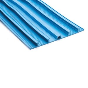 ราคาต่ำประเภท C150/200/250/300ก่อสร้างร่วมพลาสติกพีวีซีวอเตอร์บาร์ที่มีศูนย์หลอดไฟ