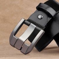 Cinturón Casual de Cuero Vacuno para Hombre, Longitud Personalizada, Hebilla de Pin, Reversible, Estilo Moderno, para Negocios, Venta al por Mayor/Menor, Stock, Jóvenes