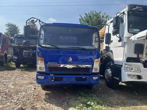 Sinotruck 160 15 5 8 10 T 160 116HP 160hp Howo Motor Weichai Euro3 4x2 4x4 Camión de Carga Ligero para Contenedores, Agente Oficial - Product Image 5