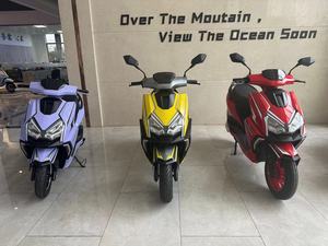 มอเตอร์ไซด์ไฟฟ้าสองล้อสำหรับผู้ชายสกูตเตอร์เคลื่อนที่ได้สำหรับผู้ชายมอเตอร์ไซด์เคลื่อนที่ได้ไกล3000W แบตเตอรี่สองล้อ - Product Image 3