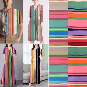 Vestido de mujer al por mayor estampado digital floral pintado a mano <span class=keywords><strong>en</strong></span> <span class=keywords><strong>tela</strong></span> de rayón 100% - Product Image 1