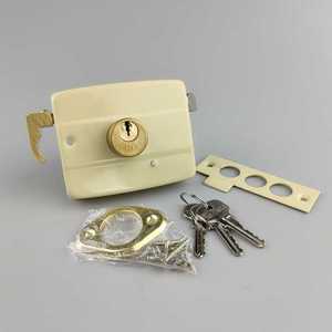Cerradura Antirrobo de Tres Anillos para Puerta, Modelo 117, Apertura Interior y Exterior, para Puertas de Madera, Hierro y Cobertizos Pequeños - Product Image 1