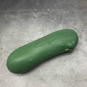 Jouets <span class=keywords><strong>anti</strong></span>-<span class=keywords><strong>stress</strong></span> en mousse PU en forme de concombre, balles <span class=keywords><strong>anti</strong></span>-<span class=keywords><strong>stress</strong></span> en forme de légumes, jouets <span class=keywords><strong>anti</strong></span>-<span class=keywords><strong>stress</strong></span> personnalisés - Product Image 2