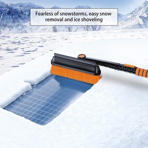 Grattoir à glace et brosse à neige extensible Pelle à neige Balai à neige avec poignée en mousse Tête de brosse pivotante à 180 degrés - Product Image 3