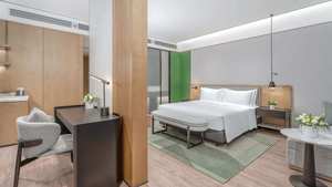 Suite <span class=keywords><strong>Holiday</strong></span> <span class=keywords><strong>Inn</strong></span> Mobilier Lit de luxe et table de chevet pour projet de rénovation de chambre d'hôtel CRÉATION - Product Image 2