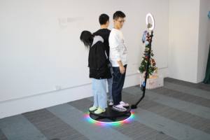 ضوء ذكي بزاوية دوران تلقائي ° RGB مع شاشة 68 للمناسبات والوسائط الاجتماعية متوافق مع محتوى الهواتف الذكية كاميرا iPad SLR - Product Image 3