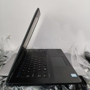 Laptop <span class=keywords><strong>Dell</strong></span> E7470 <span class=keywords><strong>Usato</strong></span>, Intel Core I5 6a Gen, 8GB RAM, 256GB SSD, Schermo 14", 8-10 Ore di Autonomia, Windows 10, Grado A - Product Image 1