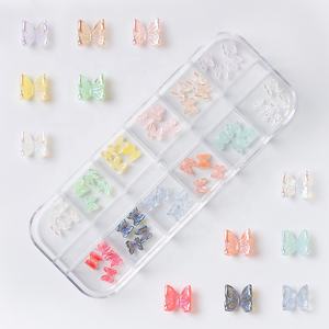 12 Rejillas con Lindos Ositos y Lazo de Aurora Colorido, Adorno Kawaii para <span class=keywords><strong>Uñas</strong></span> - Product Image 2