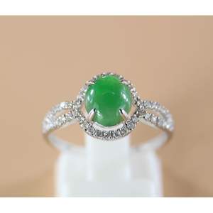 Anillo de Esmeralda natural de diseño clásico Anillo romántico de jadeíta de diamante de oro blanco de 18 quilates - Product Image 4