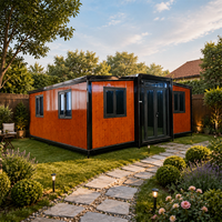 Casa Contenedor Expandible con Acabado en Madera Naranja, Estructura Negra, Paneles Aislantes, Ventanas de Doble Cristal, Casa Prefabricada Modular Tipo Estudio