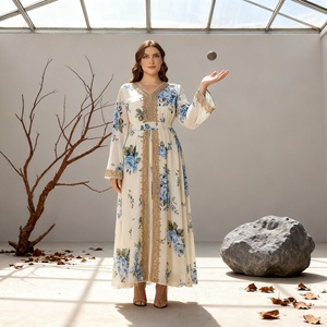 Nouvelle robe Abaya en polyester à imprimé élégant et bordure en dentelle pour femmes musulmanes, vente en gros personnalisée - Product Image 4