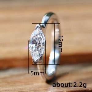 Anello con Diamante Taglio Marquise F1500 in Argento Naturale, Anello di Fidanzamento Classico da Donna - Product Image 4