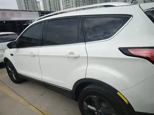 Ford Escape AWD Titanium 2019 2020 2021, Crossover con Sedili in Pelle, Tetto Apribile, Telecamera, Guida a Sinistra, Vendita all'Ingrosso di Auto Usate - Product Image 4