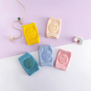 Chaussettes de protection antidérapantes en polyester toutes saisons pour bébés, genouillères de sport pour ramper - Product Image 3