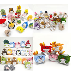 200 styles de fleurs de cornichon au crochet kawaii faites à la main avec texte personnalisé, pommes de terre positives, animaux en crochet pour le soutien émotionnel, poupée - Product Image 1