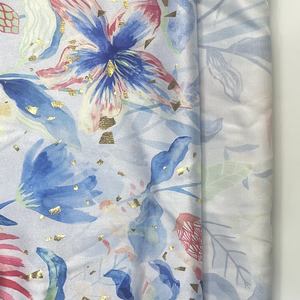 Tela estampada de lámina de satén de Spandex suave a la moda para prendas de mujer con estilo - Product Image 6