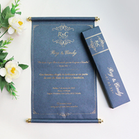 Carte d'invitation de mariage vintage bleu marine de luxe, invitation enroulée avec impression dorée, avec boîte cadeau assortie