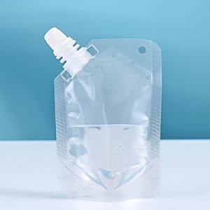Bolsas de Plástico Transparentes Personalizadas de 1000 ml, 3 L y 5 L para Envasado de Líquidos, Bolsas Doypack con Boquilla para Bebidas - Product Image 4