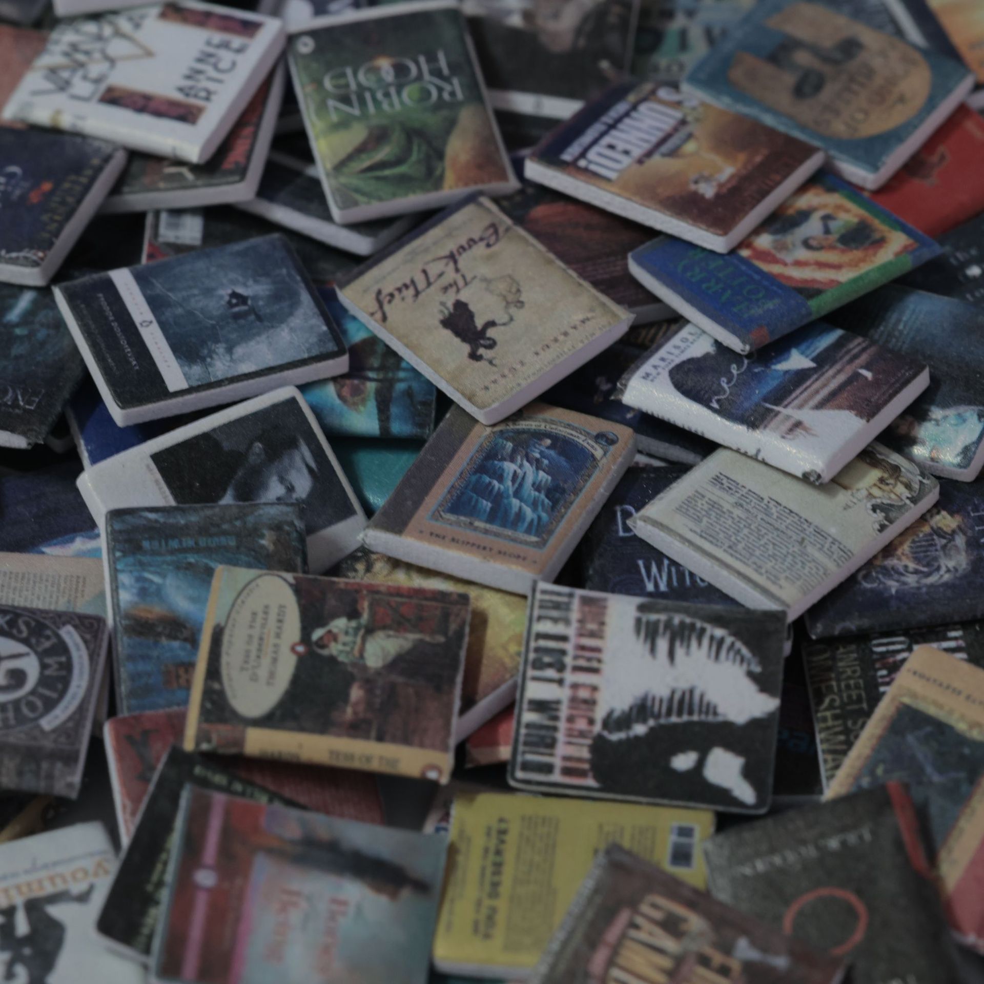 200 pieces S size books