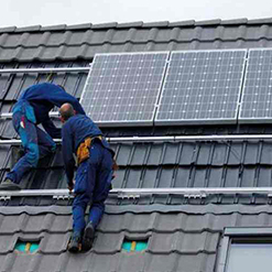 Batterie de stockage d'énergie solaire d'usine directe 100 kWh 200 kWh 215 kWh Système de stockage d'énergie hybride pour projet agricole scolaire hybride - Product Image 3